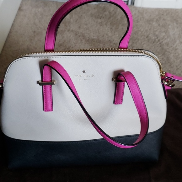 kate spade Handbags - Kate Spade Shoulder bag